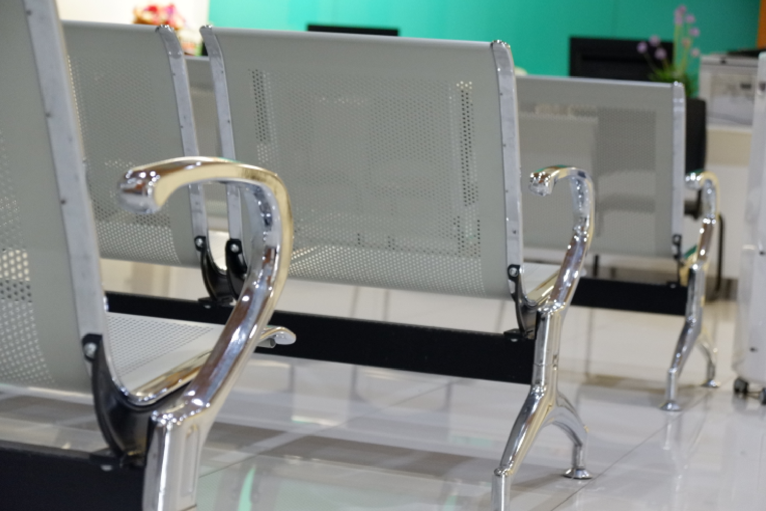 Ergonomic waiting chairs in a clinic setting