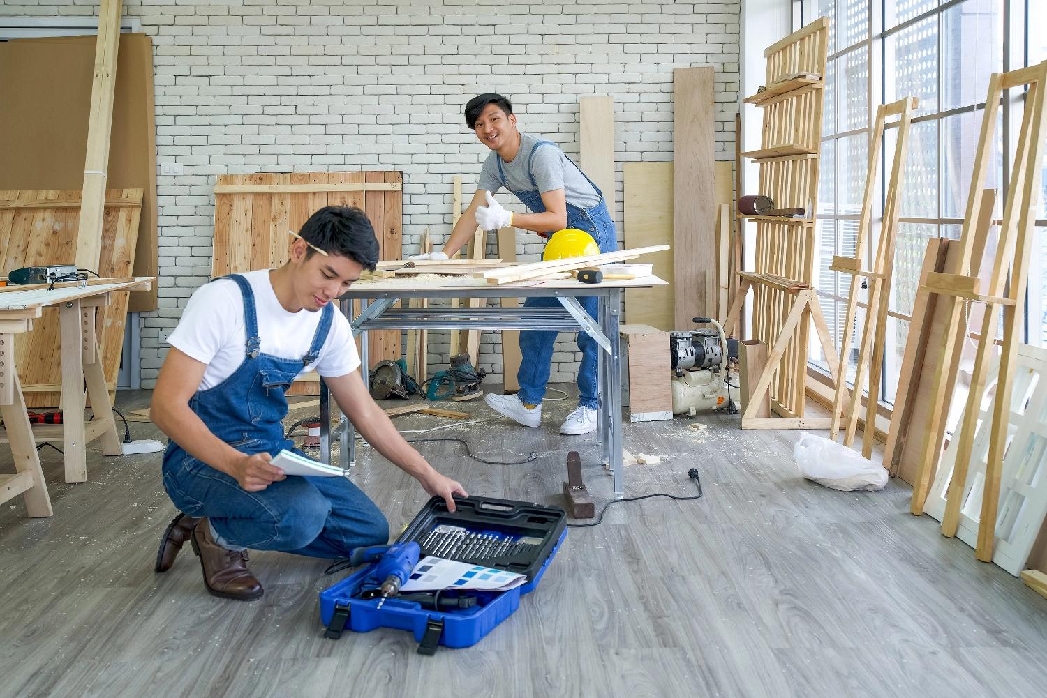 Status crew completing Professional Installation of Customized Furniture, emphasizing Project Efficiency