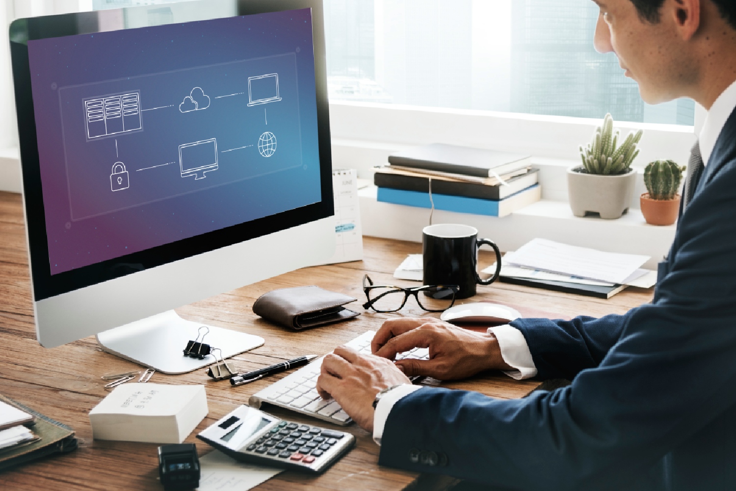 Integrated Suite and Total Organization - Seamless Workflow for the Director Workstation